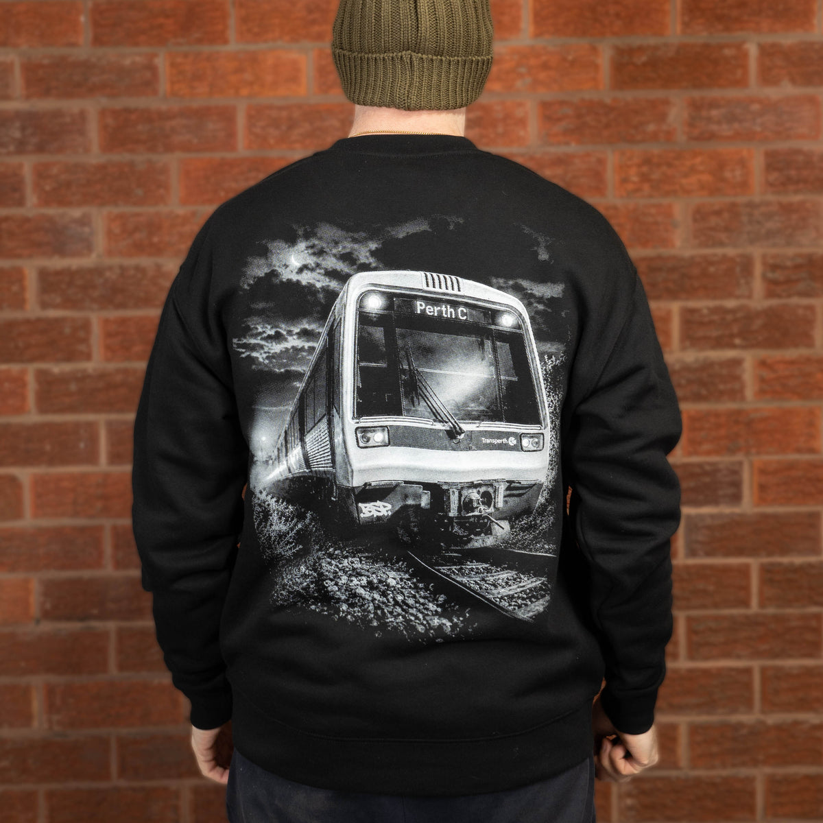 LAST RUN PERTH CREWNECK